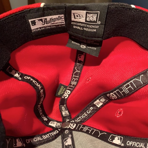 Cincinnati Reds Authentic Collection cap. - Picture 5 of 6